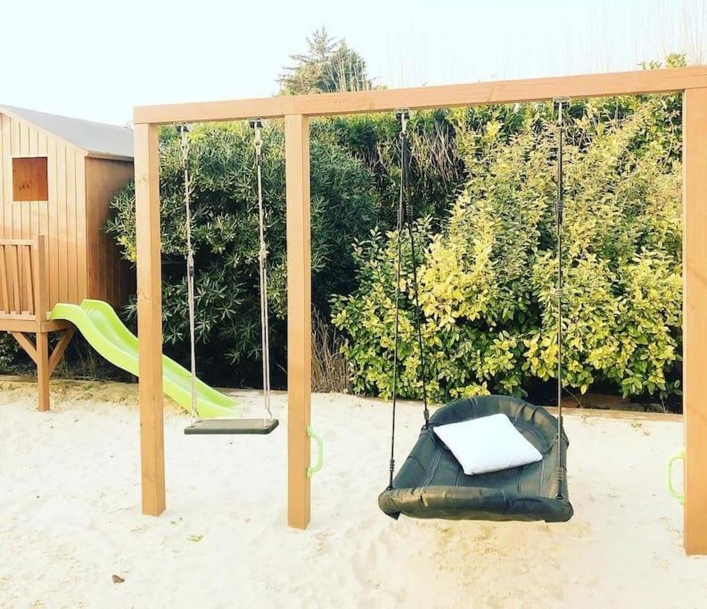 Villa Maison De Vacances Contemporaine Avec Piscine à Vedène Extérieur photo
